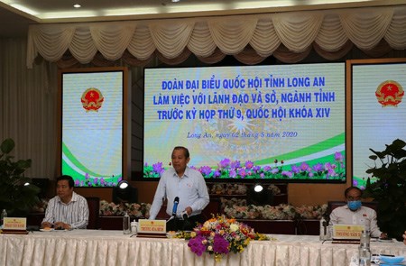 Phó Thủ tướng Thường trực làm việc với lãnh đạo tỉnh Long An - ảnh 1
